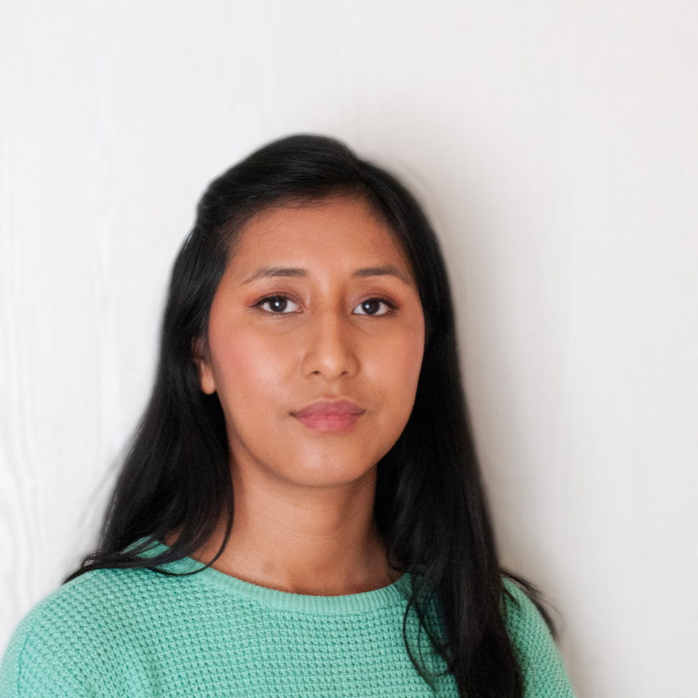 Leya Salazar headshot